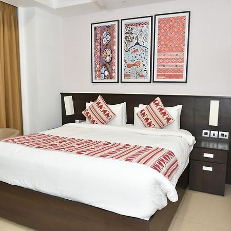 Ramada Encore By Wyndham Statue Of Unity Kevadia Exterior foto
